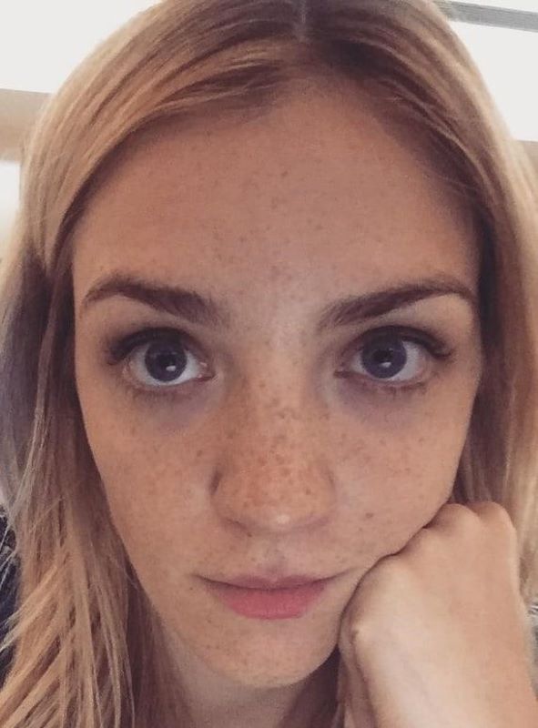 Abby Elliott Abby Elliott