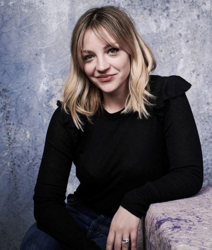 Abby Elliott Abby Elliott