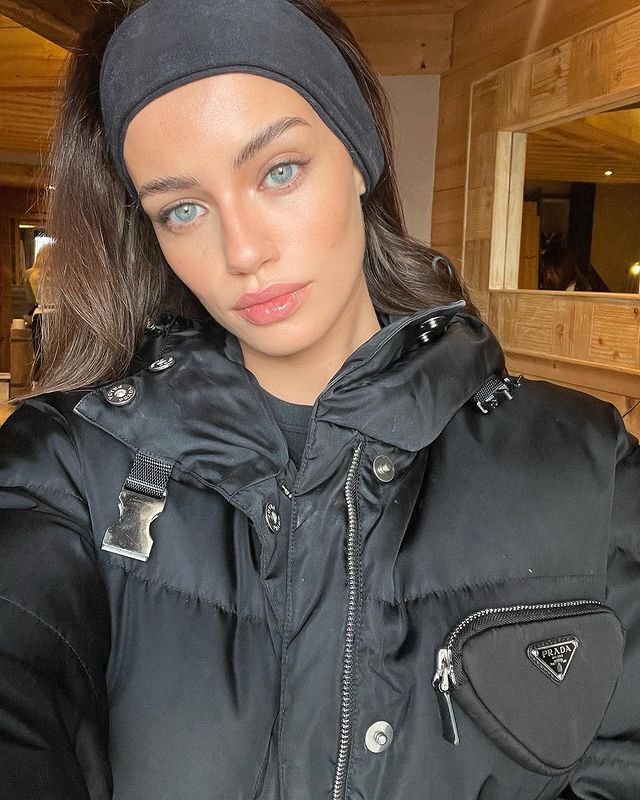 Elle Trowbridge Elle Trowbridge