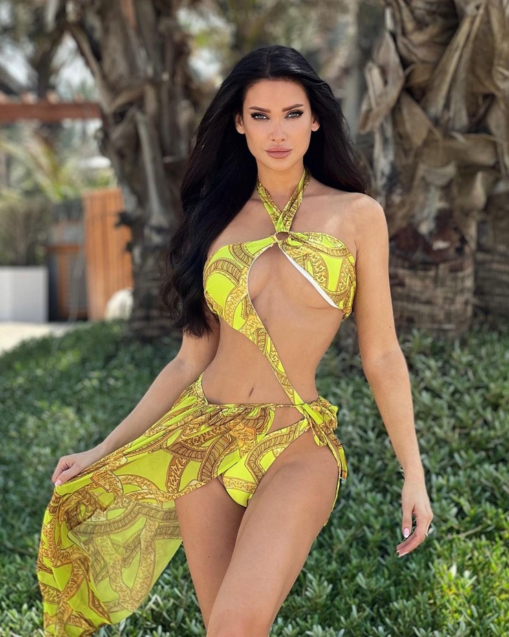 Aline Luna Aline Luna