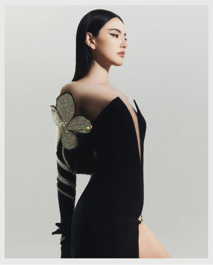 Davika Hoorne Davika Hoorne
