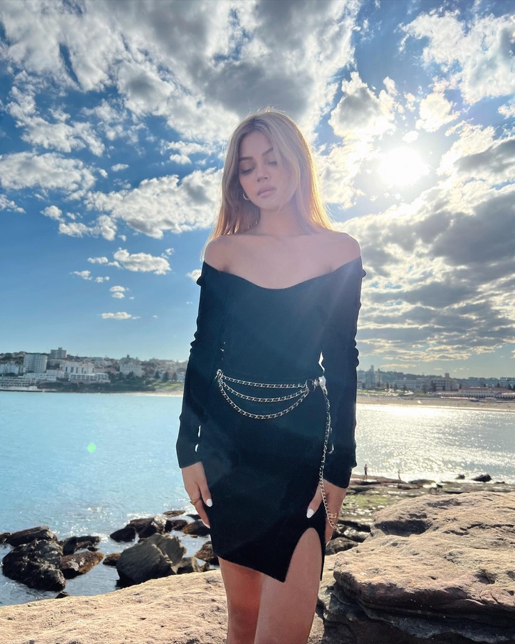 Lily Maymac Lily Maymac