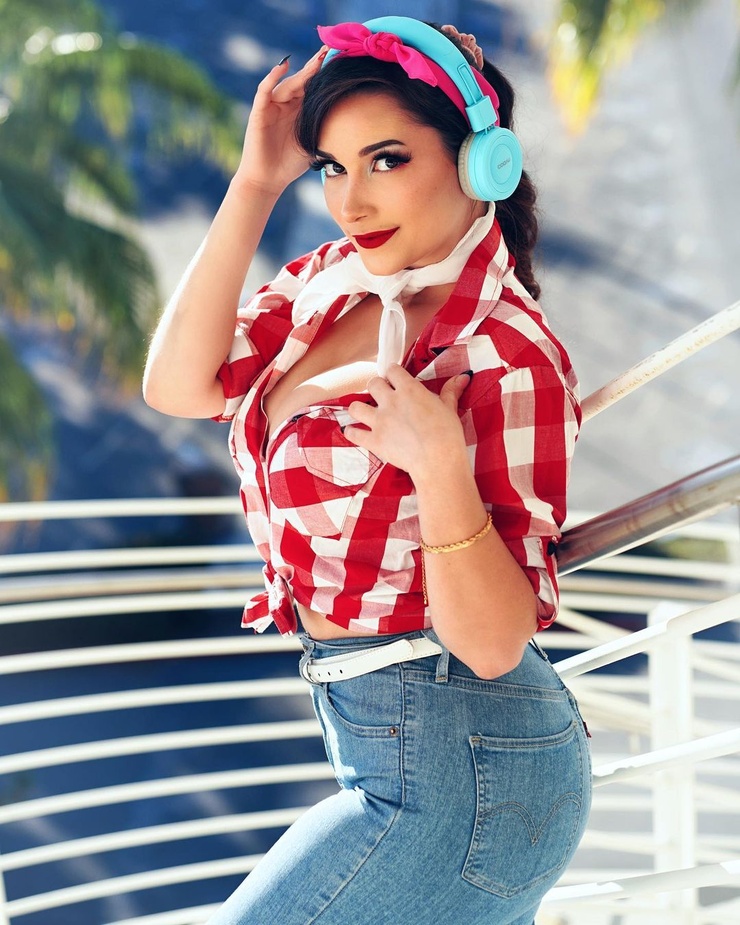Moriah Lynne