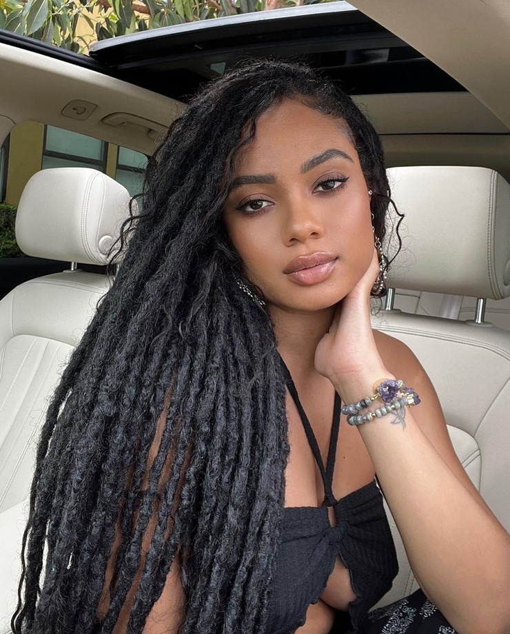 Picture of Essence Tatiana