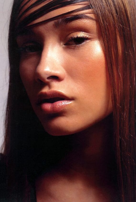 Lara Banely