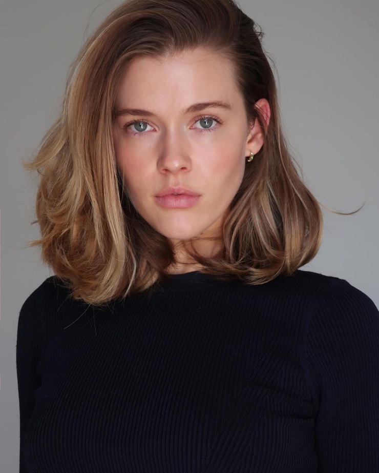 Victoria Lee Victoria Lee