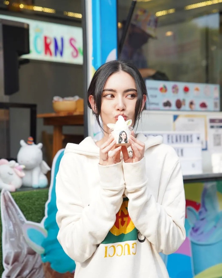 Davika Hoorne