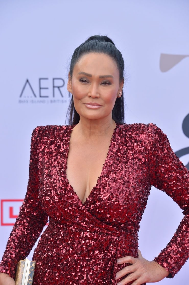 740full-tia-carrere.jpg