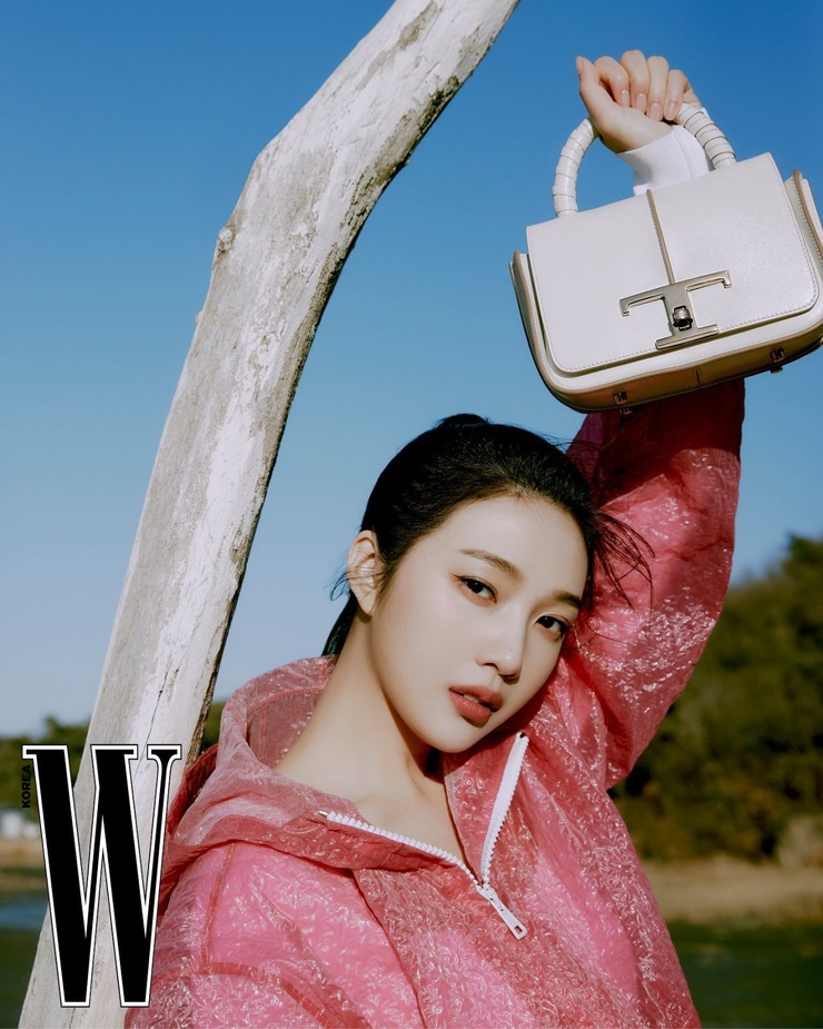 Joy (Park Soo Young)