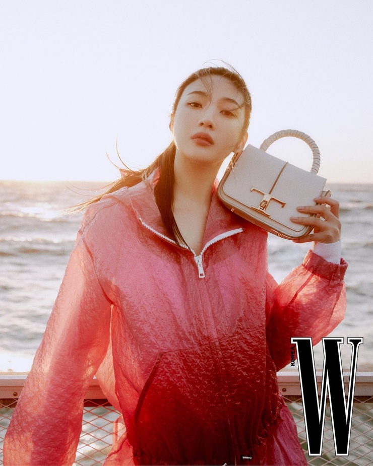 Joy (Park Soo Young)