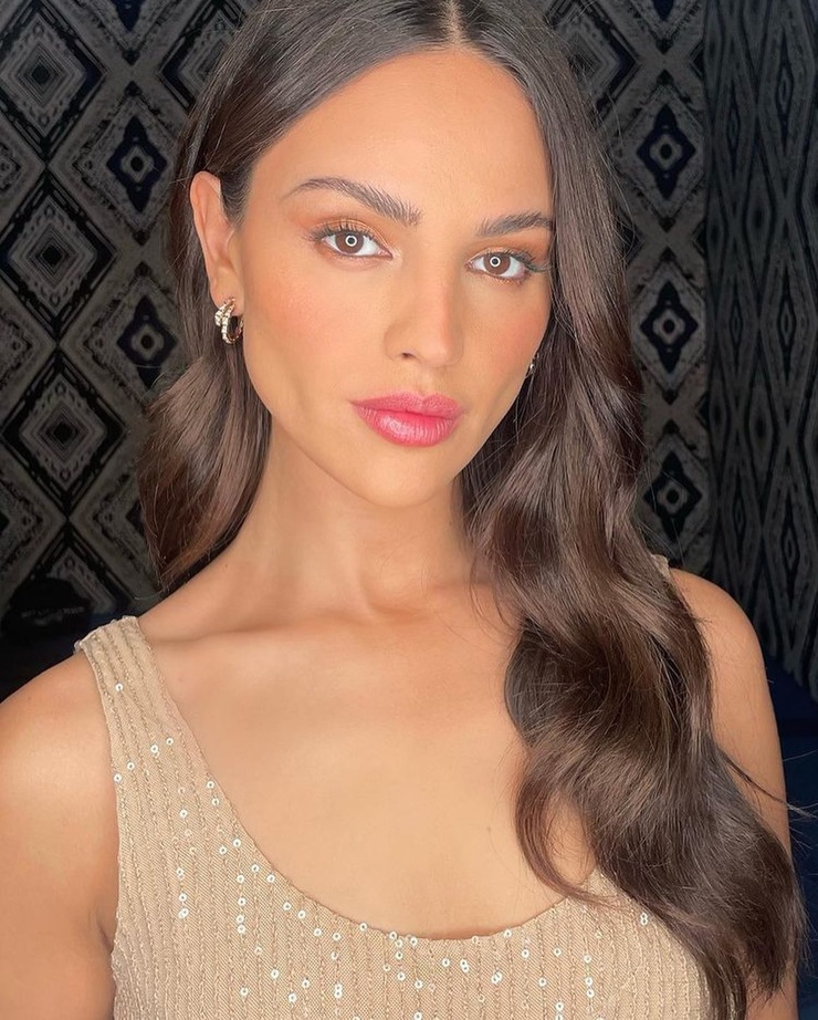 Eiza Gonzalez Eiza Gonzalez