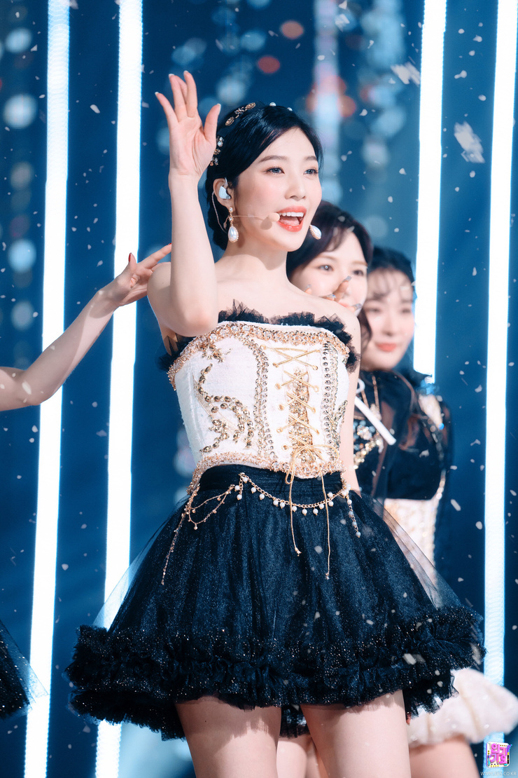 Joy (Park Soo Young)