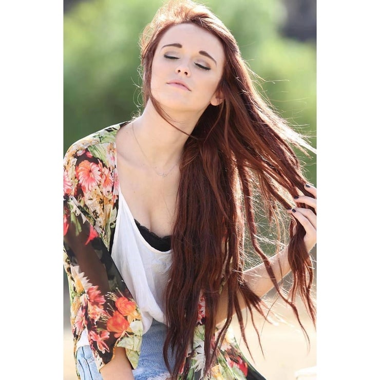 Acacia clark