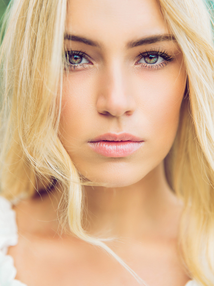 Nina Uhl Nina Uhl