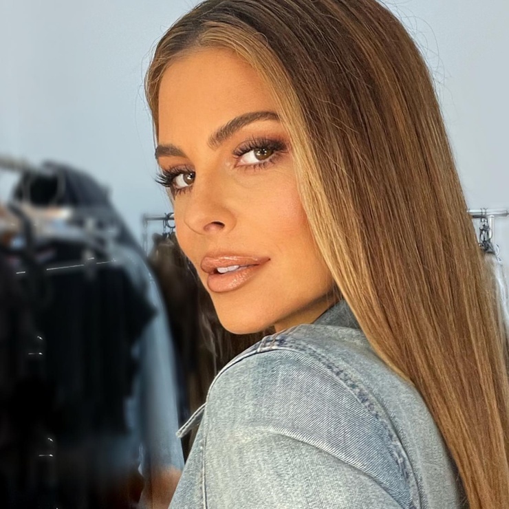 Maria Menounos Maria Menounos