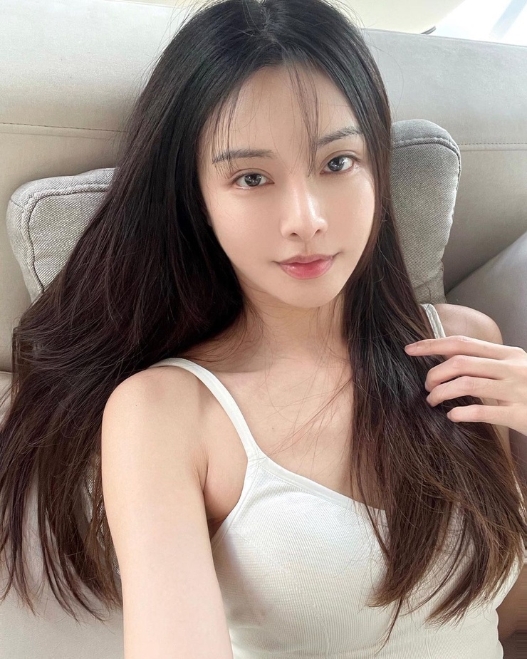 Cathryn Lee Cathryn Lee