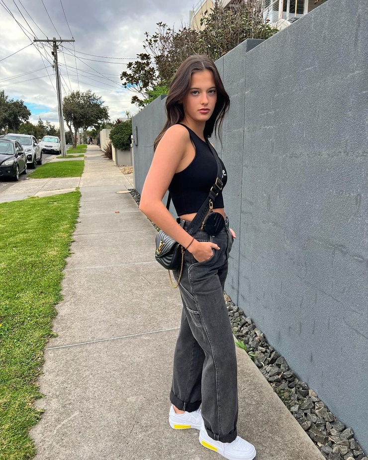 taya brooks taya brooks