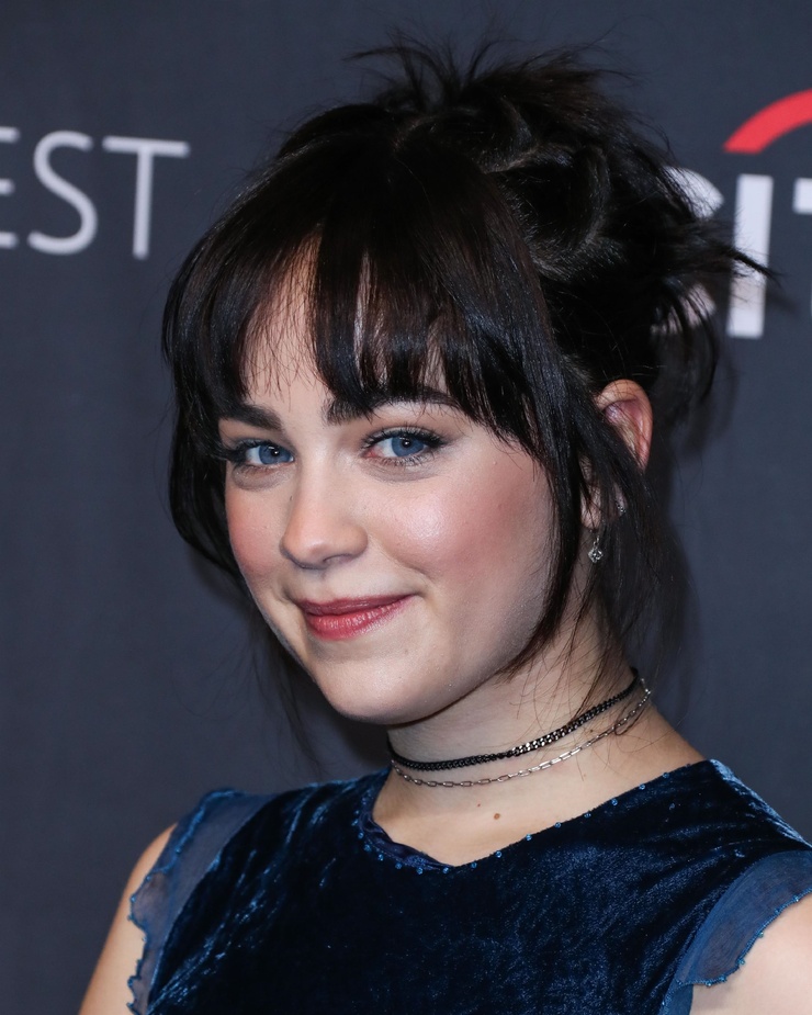 Mary Mouser