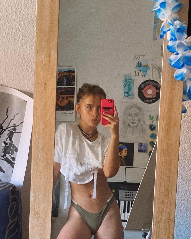 Clara Galle Clara Galle