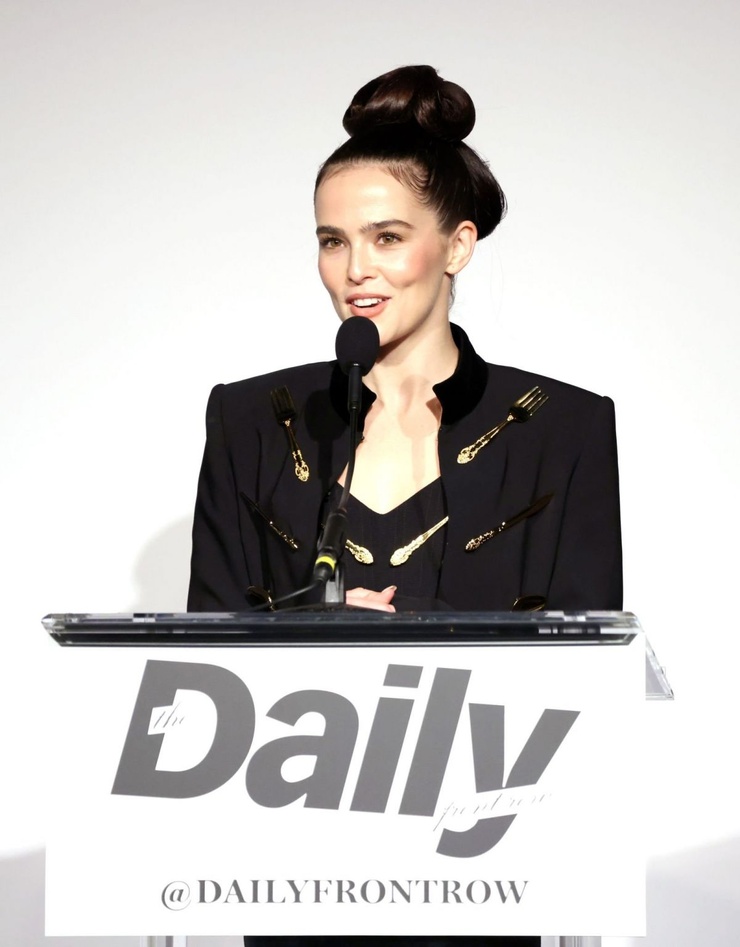 Zoey Deutch