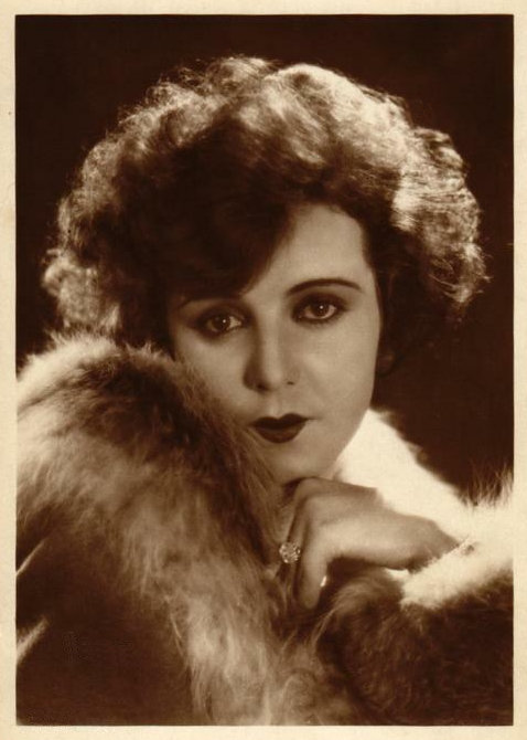 Elisabeth Pinajeff