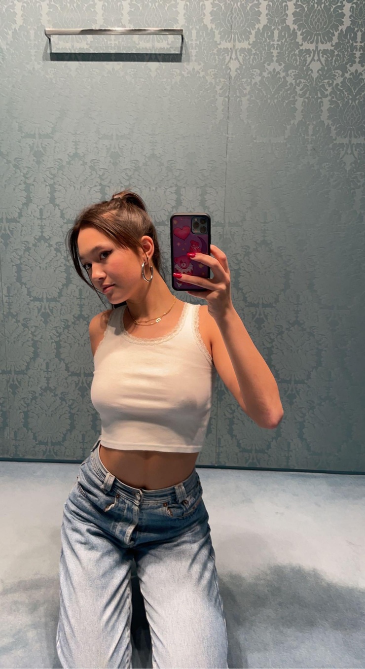 Lily Chee Lily Chee