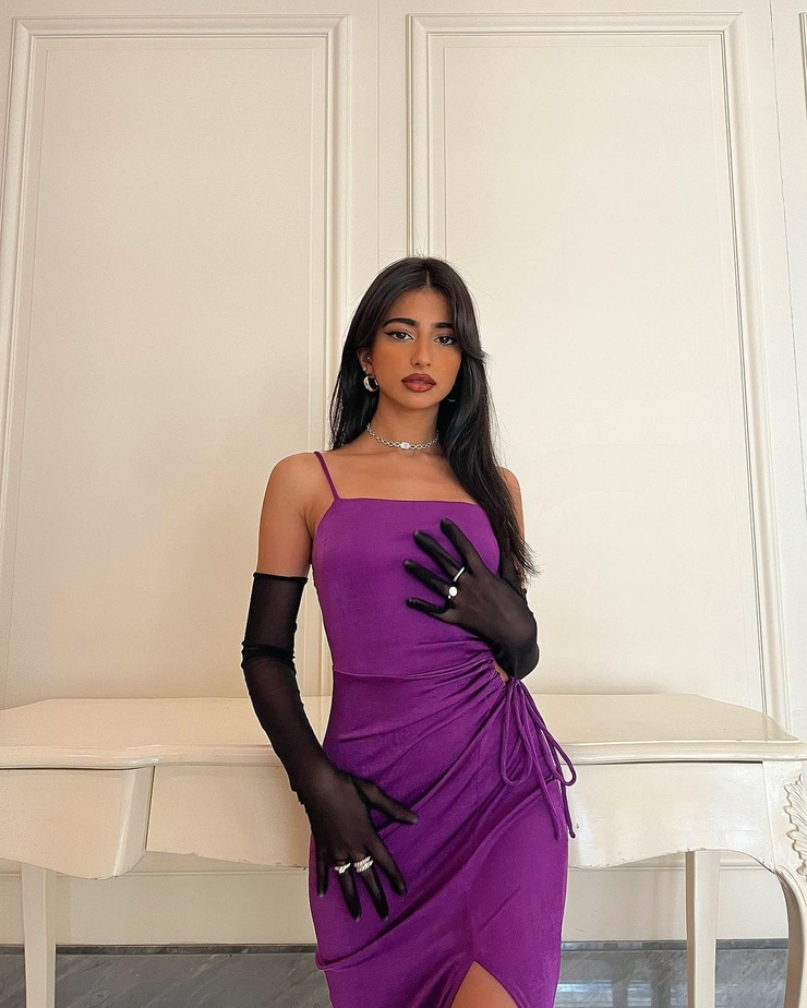 Iffat Marashi