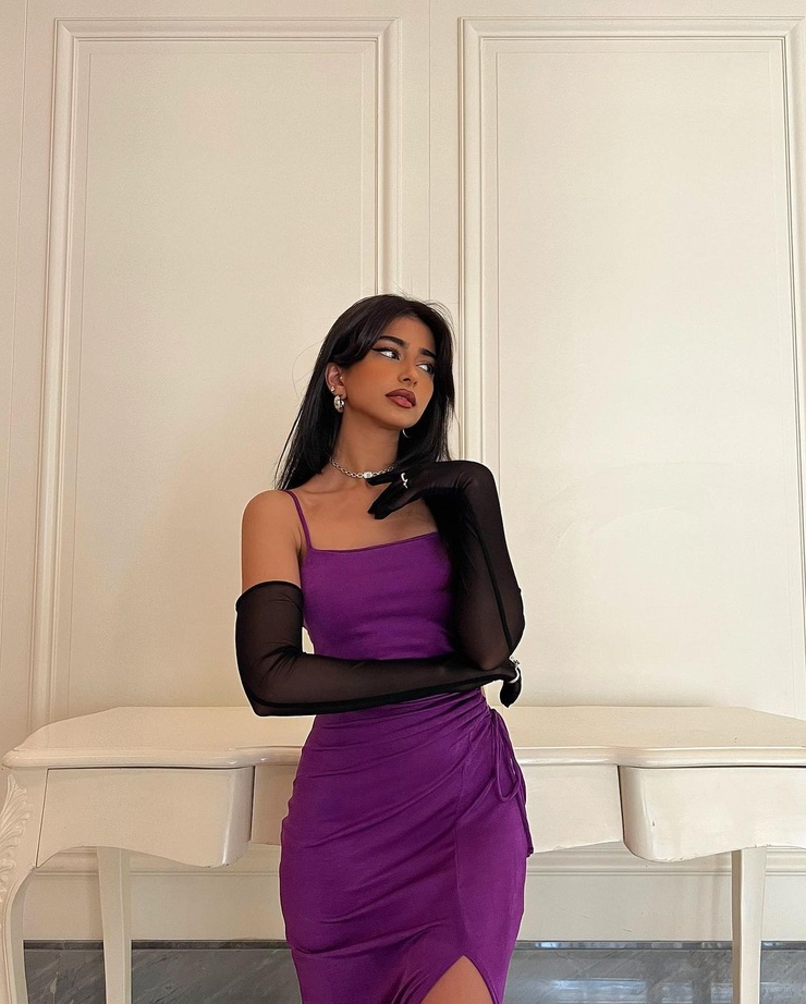 Iffat Marashi