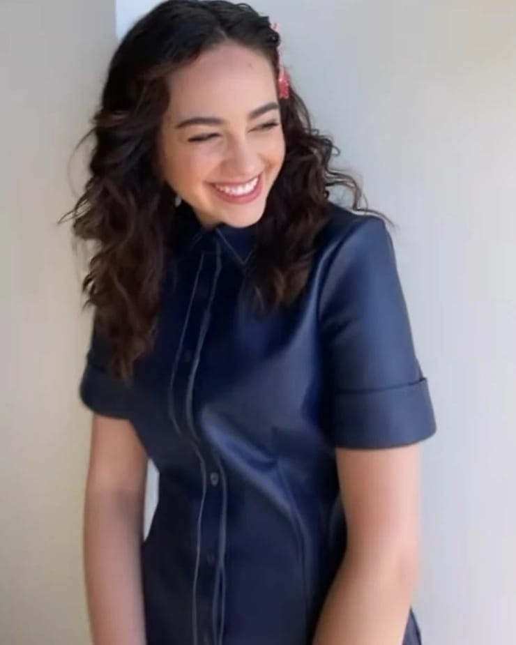 Mary Mouser