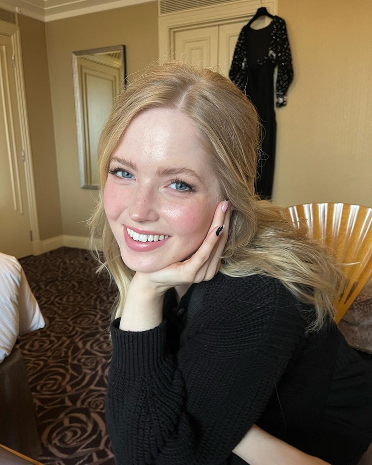 Ellie Bamber Ellie Bamber