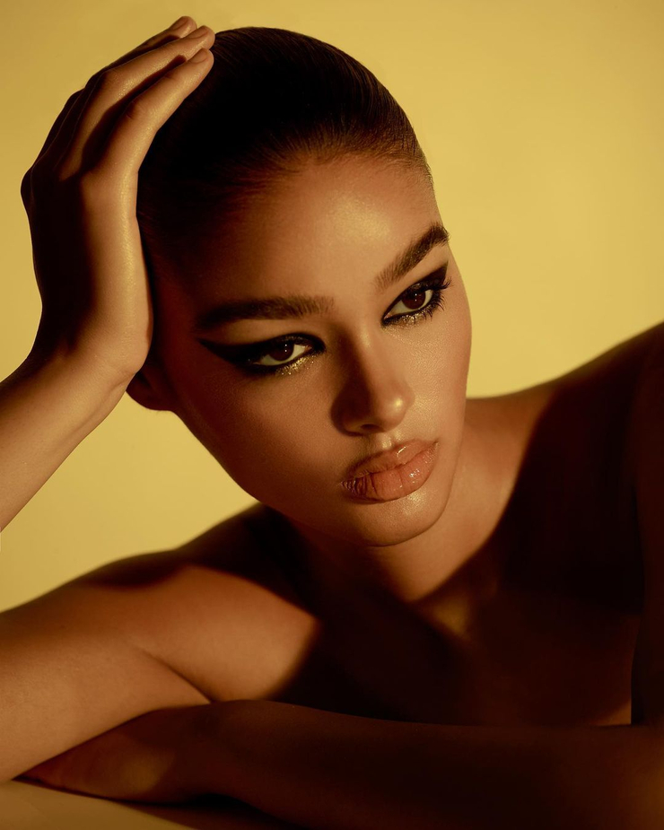 Image of Alexis Carrington