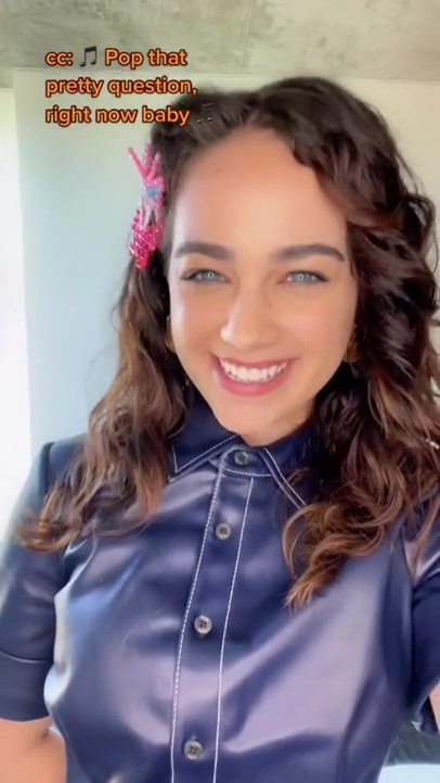 Mary Mouser