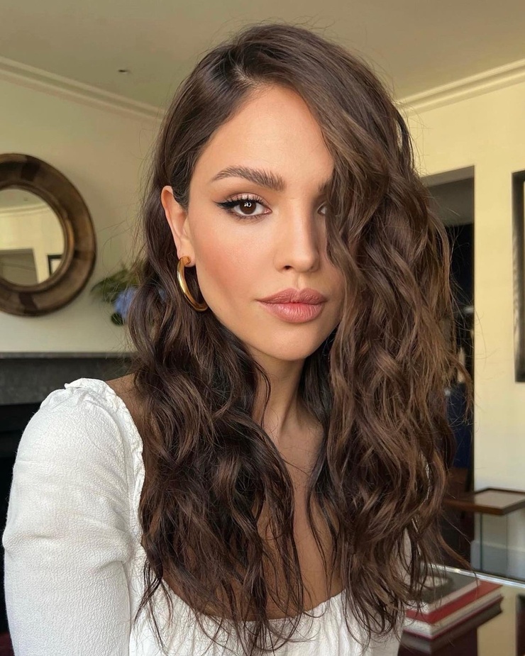 Eiza Gonzalez Eiza Gonzalez