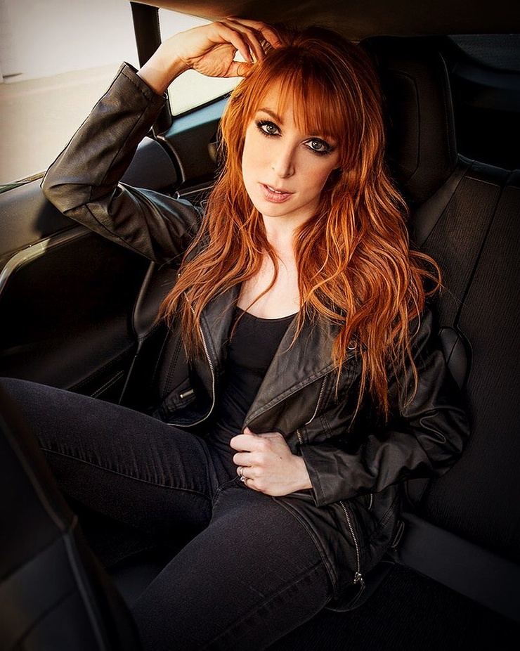 Lisa Foiles