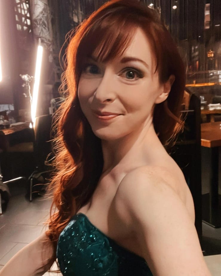 Lisa Foiles