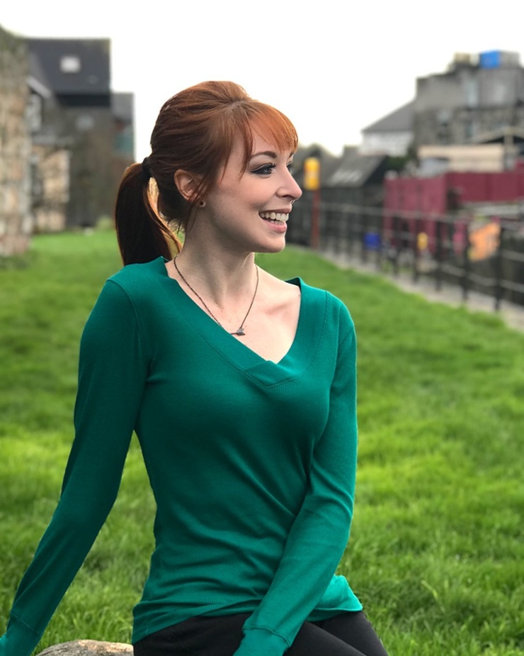 Lisa Foiles
