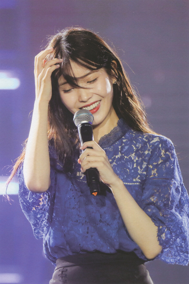 IU