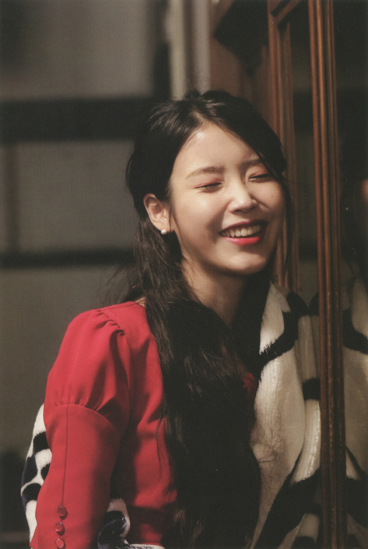 IU