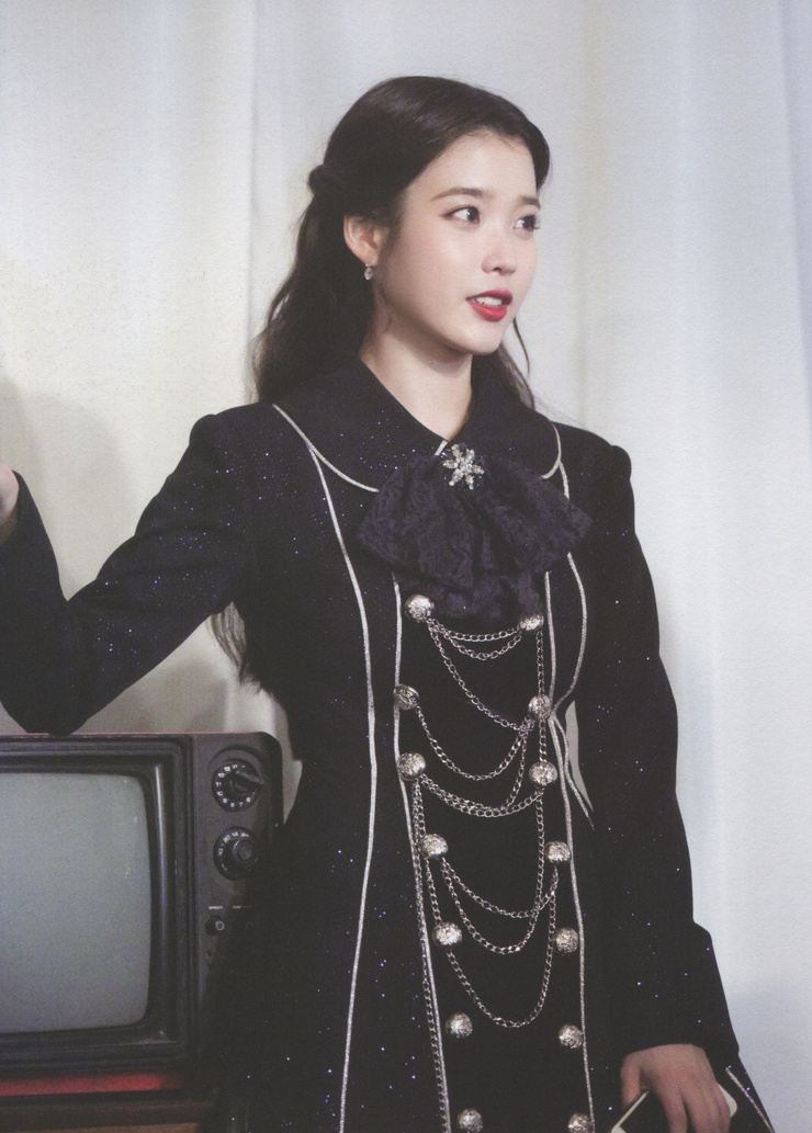 IU