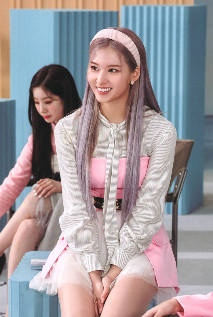 Minatozaki Sana Minatozaki Sana
