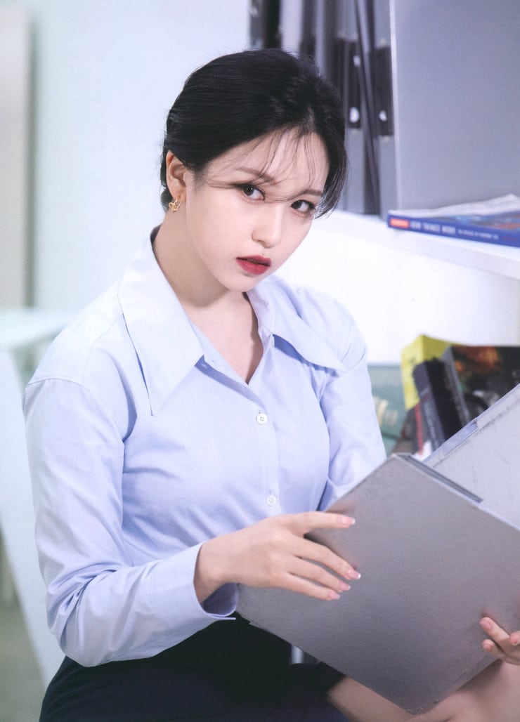 Myoui Mina