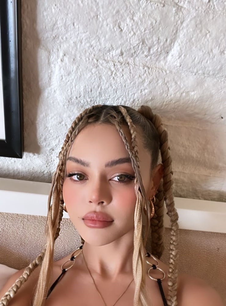 Lily Maymac Lily Maymac