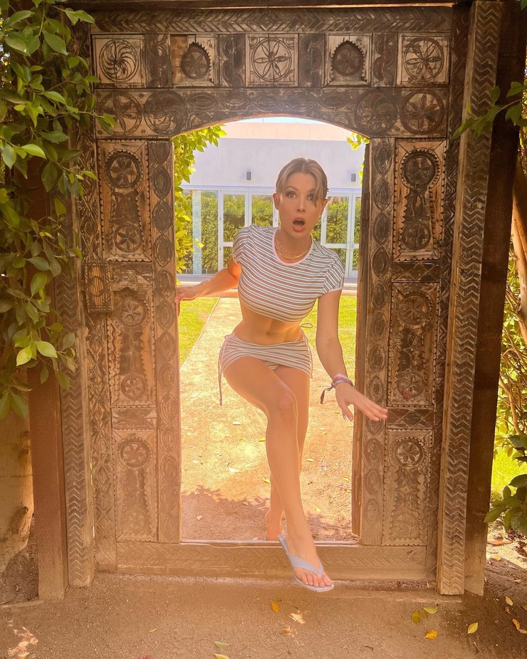 Amanda Cerny Amanda Cerny