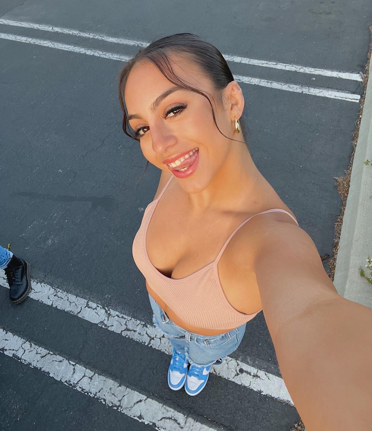 Saryna Garcia Saryna Garcia