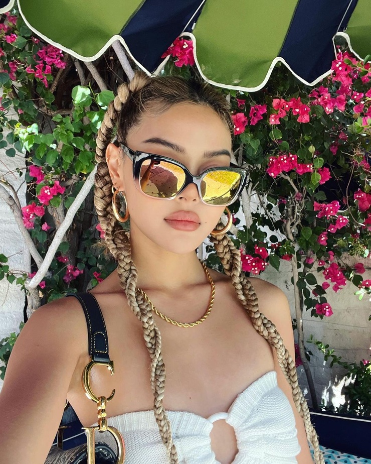 Lily Maymac