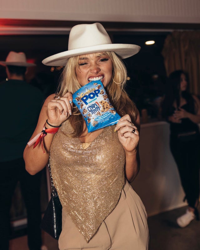 Natalie Alyn Lind