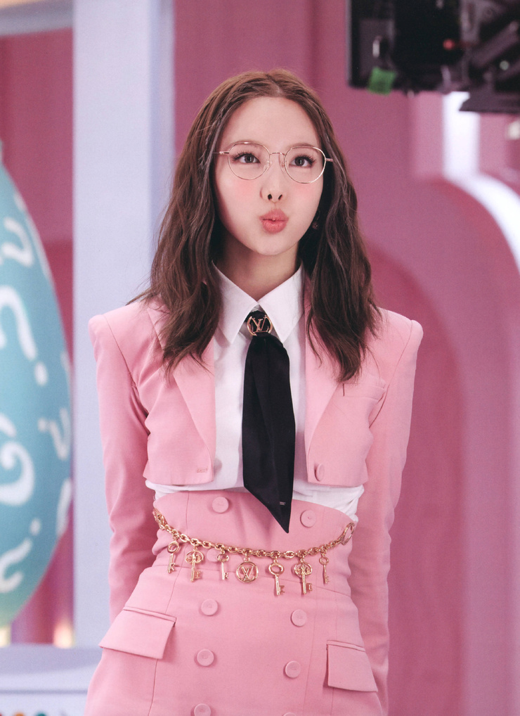 Im Nayeon