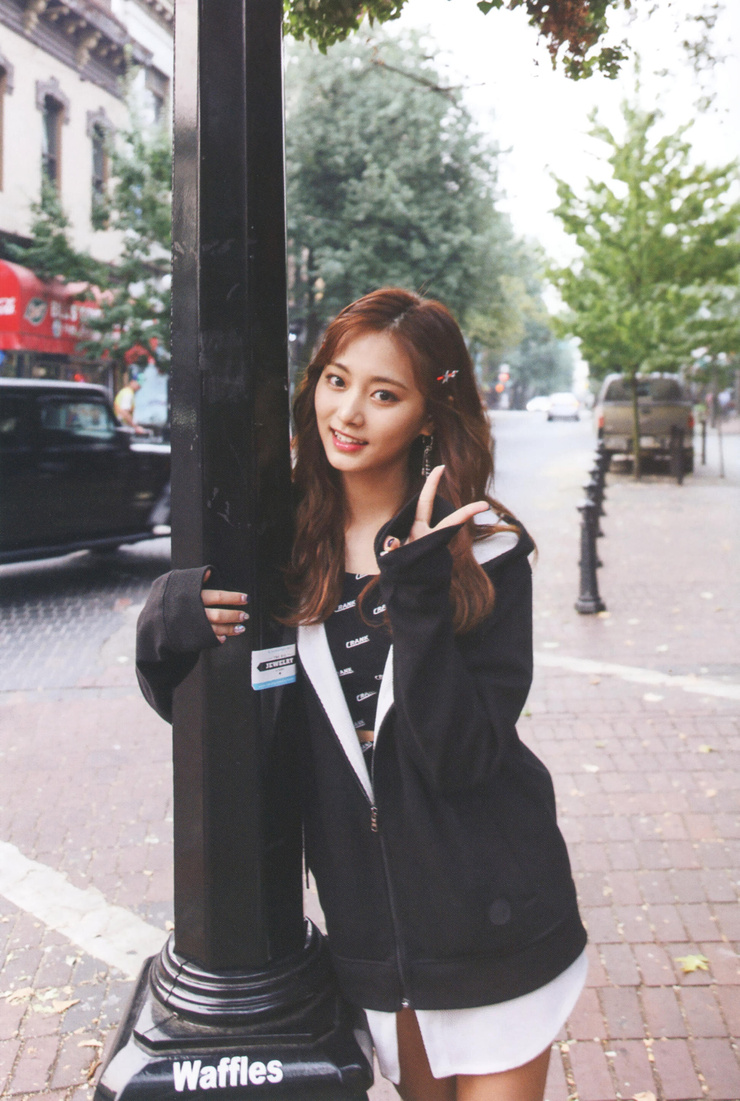 Chou Tzu-yu (Tzuyu)