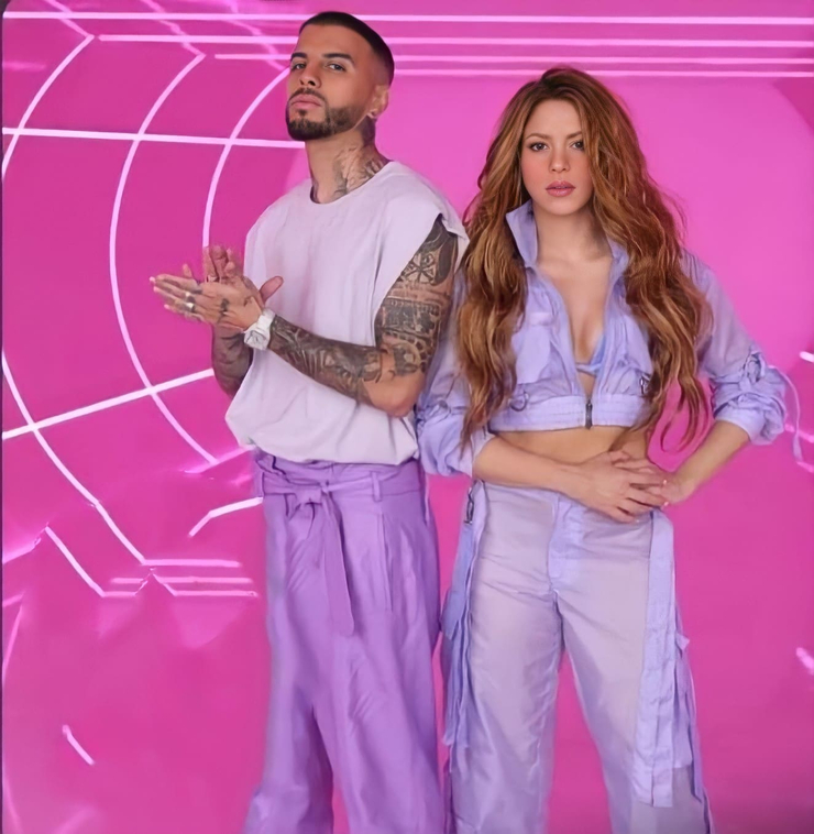 Shakira Shakira