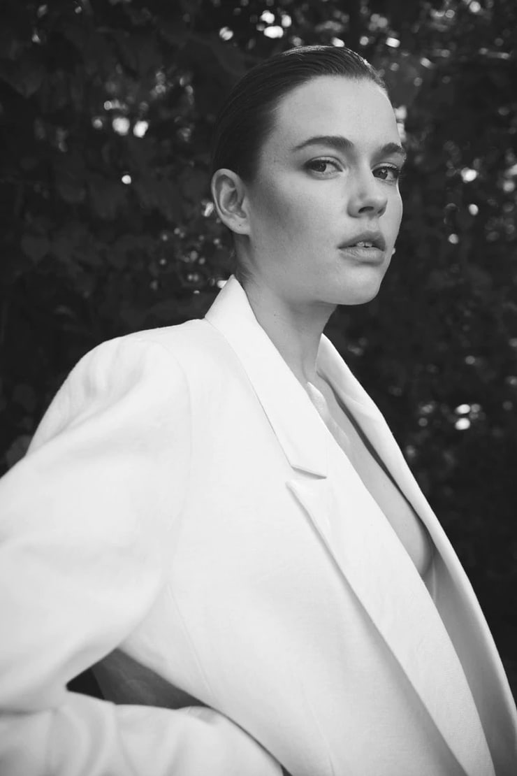 Victoria Lee
